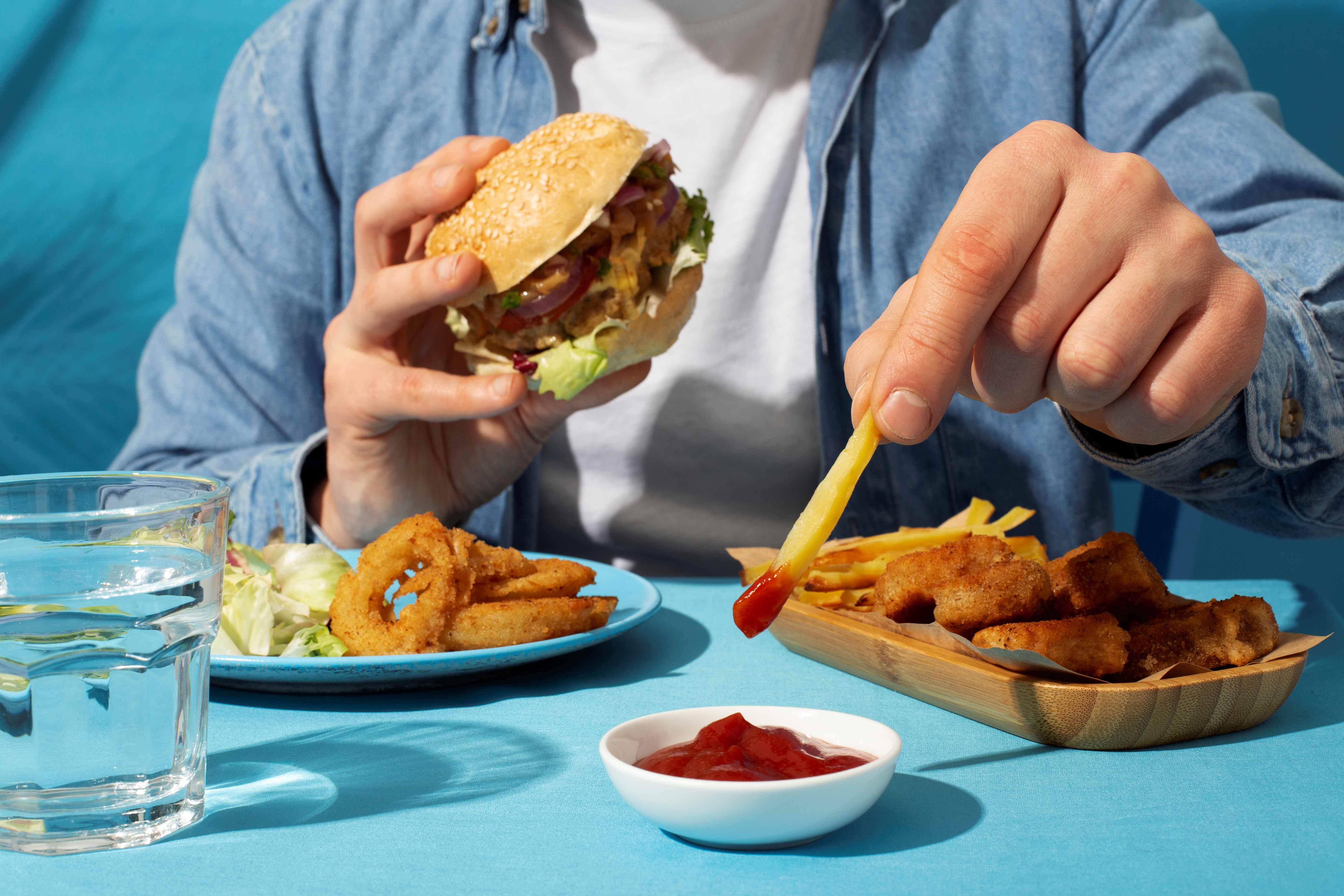 Cinco hábitos alimenticios que debes eliminar para reducir el riesgo de diabetes