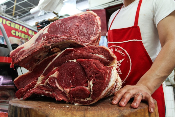 Revelan conexión del consumo de carne roja con el desarrollo de enfermedades del corazón