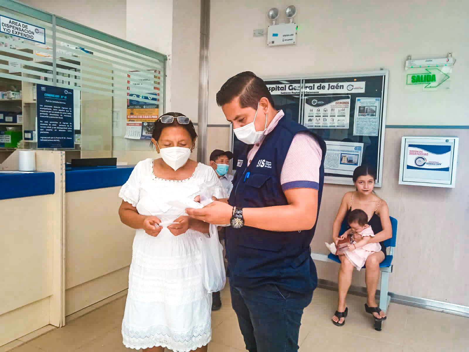 SIS visita hospitales y centros salud del norte del país para verificar atención gratuita e integral de asegurados ante incremento de casos por dengue