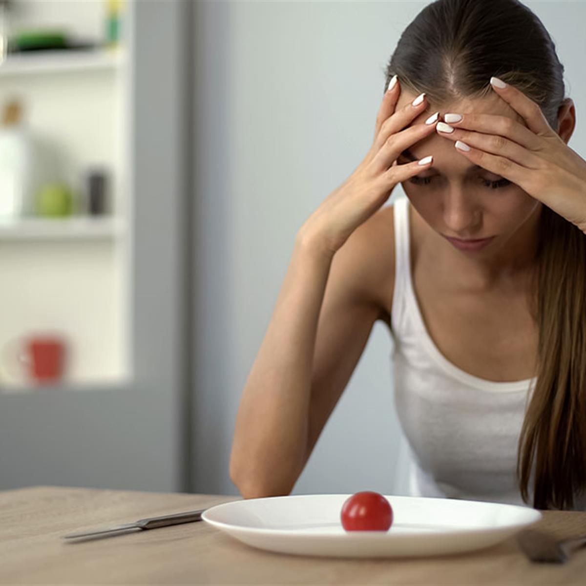 Psicológos y Nutricionistas expresan su preocupación frente al incremento de anorexia y bulimia en adolescentes peruanos