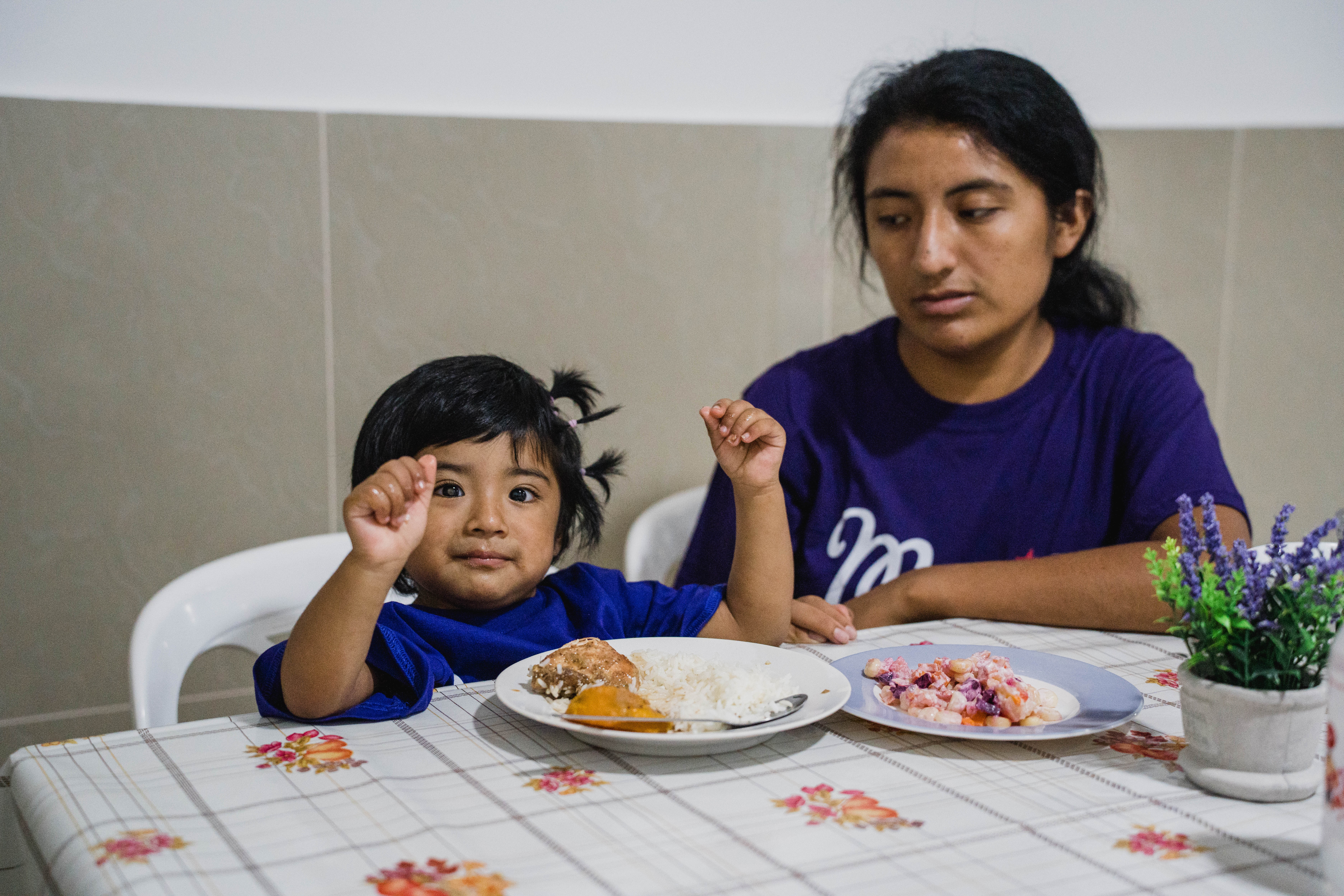 Consejos de Alimentación para Niños con Cáncer: Nutrición que Fortalece y Apoya el Tratamiento.