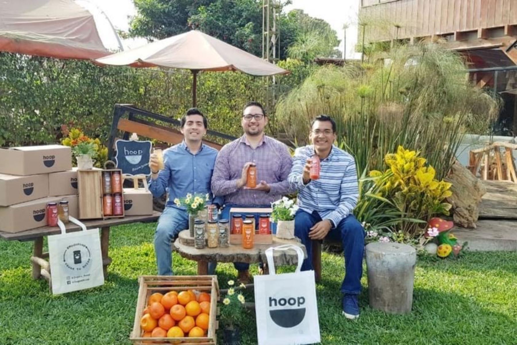 UNALM: egresados crean línea de jugos naturales con cultura de reciclaje