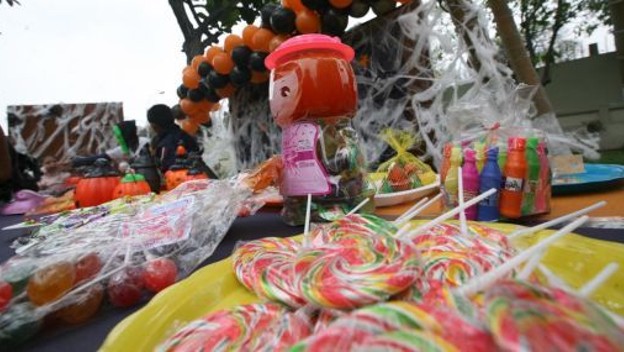 Dulces sin registro sanitario y de gran contenido de preservantes son un peligro para la salud de los niños, no solo en Halloween.