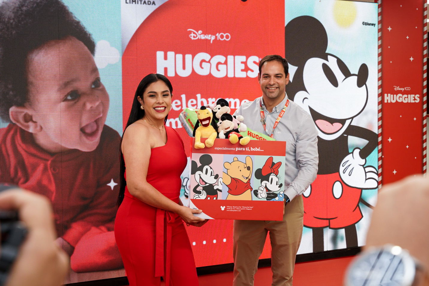 HUGGIES SE UNE A LA CELEBRACIÓN POR LOS 100 AÑOS DE DISNEY CON ACTIVACIONES MÁGICAS