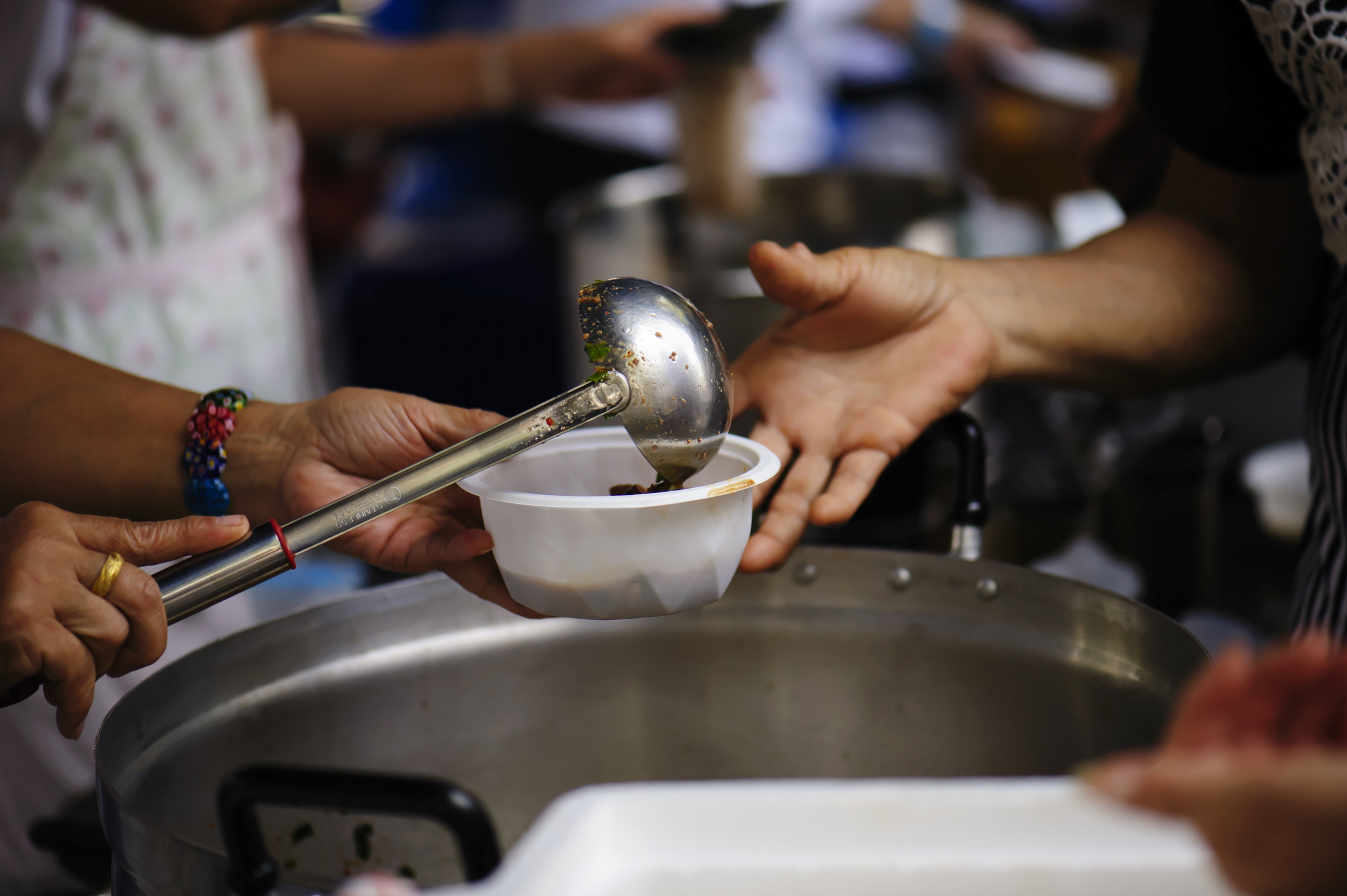 ALERTA ROJA POR INCREMENTO DEL HAMBRE EN LIMA ANTE LLEGADA DEL NIÑO GLOBAL.