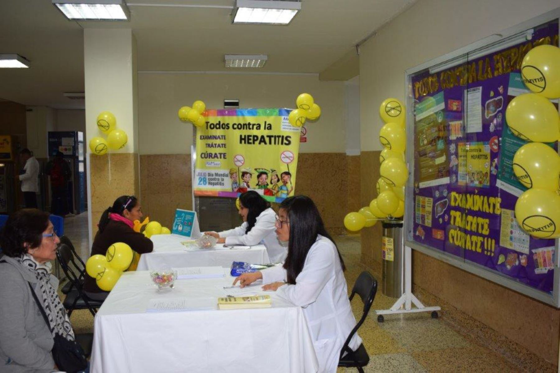 Médicos de Hospital Almenara realizaron jornada preventiva de hepatitis virales