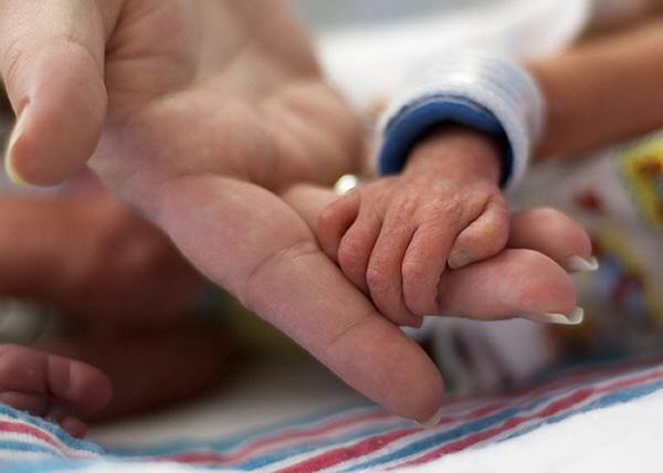 Alrededor de un millón de niños prematuros mueren cada año