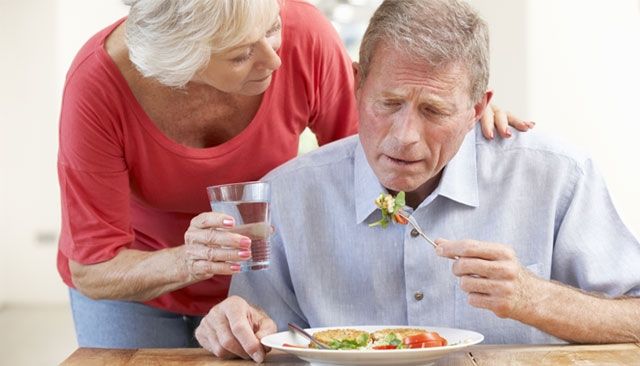 LA NUTRICIÒN ES VITAL EN PACIENTESCON ALZHEIMER