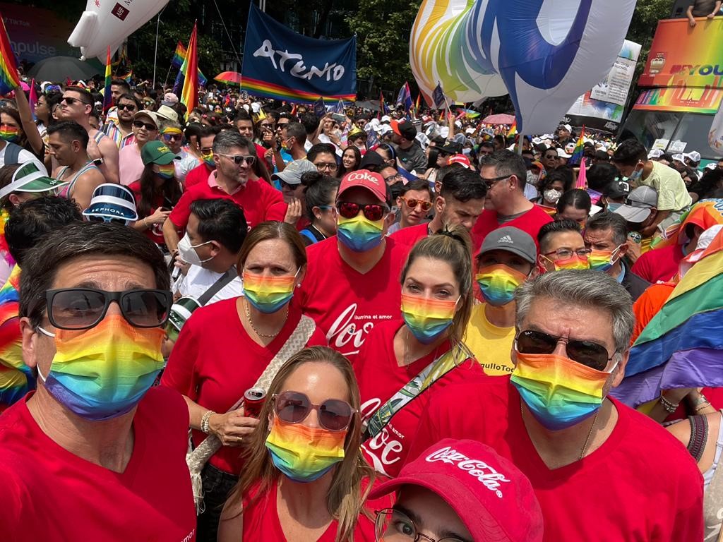 Coca-Cola celebra el Mes del Orgullo con activaciones que reafirman su compromiso con la comunidad LGBTIQ+