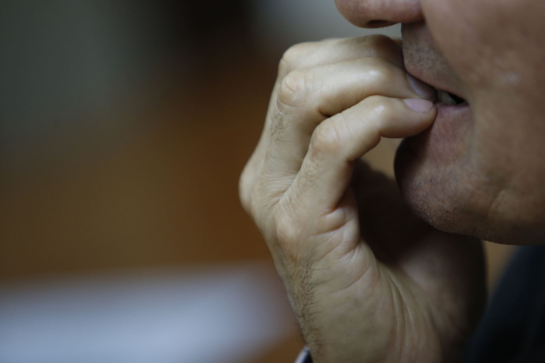 ¿Te comes las uñas? Conoce qué se esconde detrás de la onicofagia