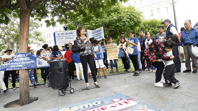 Padres de niños con autismo denuncian que no se cumple Ley Brunito ni Alerta Amber