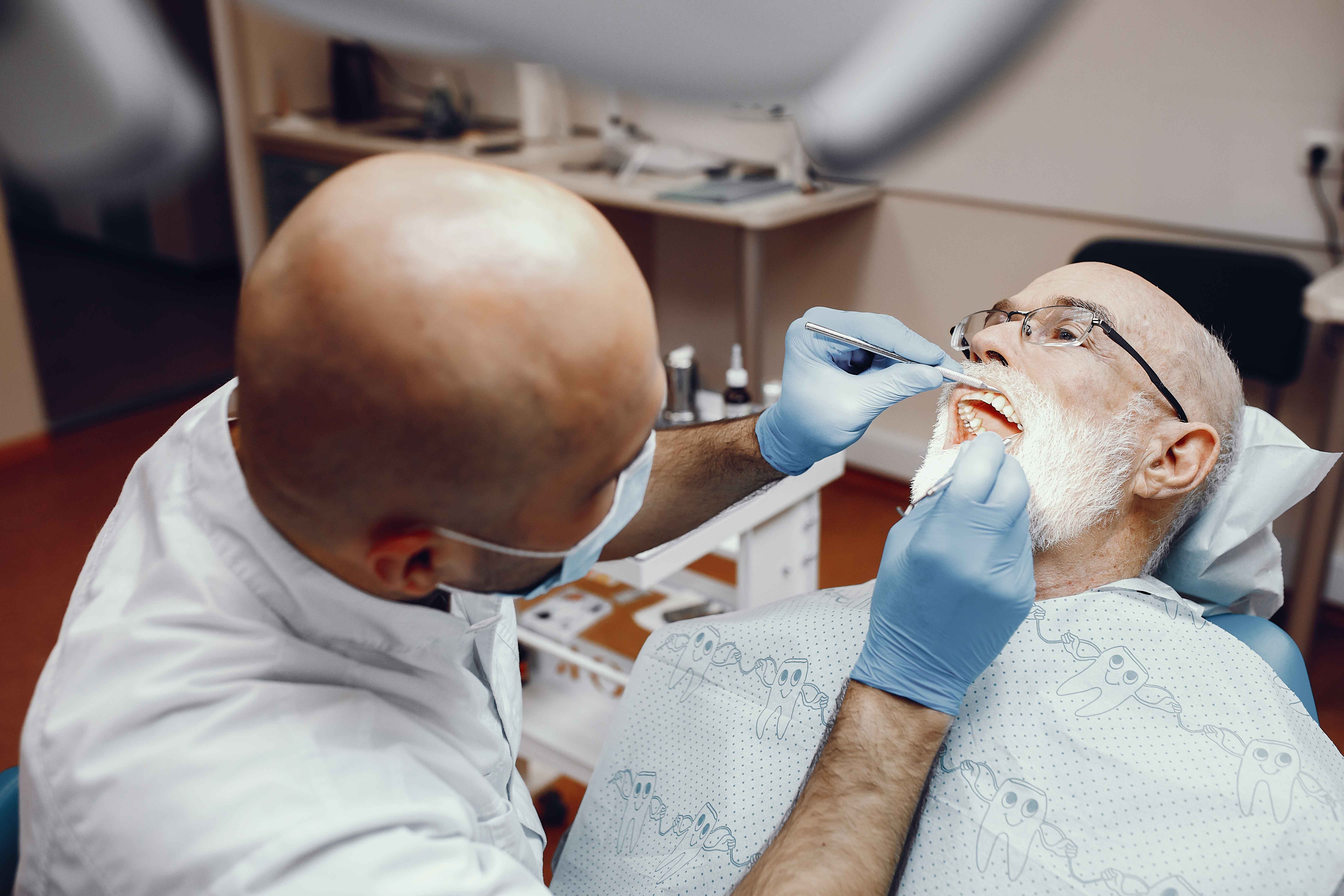 Día Mundial del Alzheimer y su relación con la salud bucodental