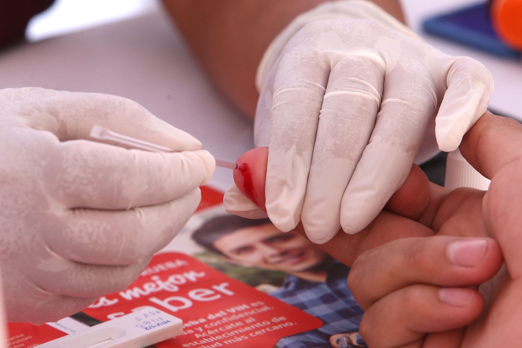 INPPARES lanza campaña gratuita por el mes de la prevención de VIH y SIDA