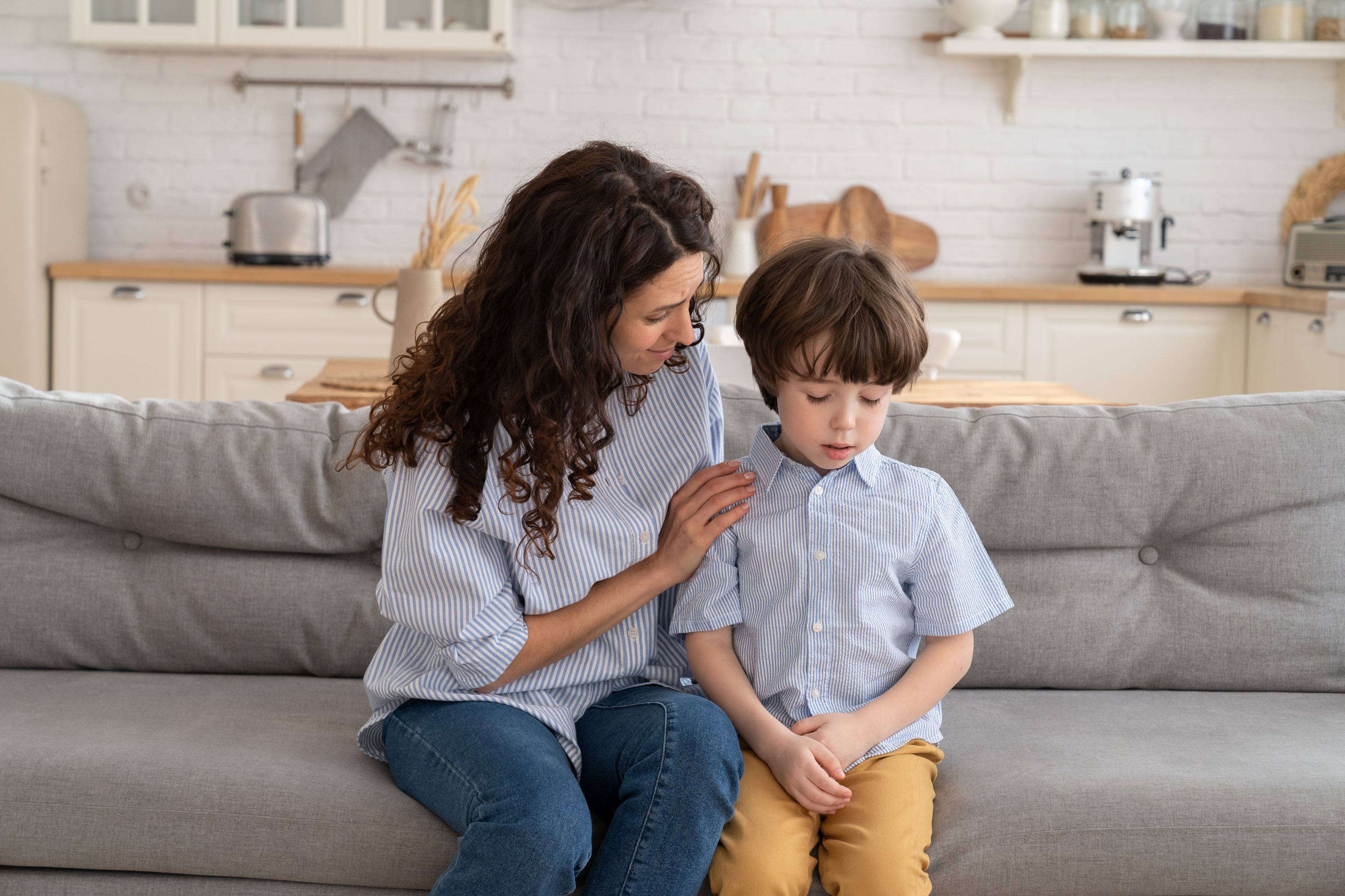 ¿Cómo actuar cuando los niños mienten?