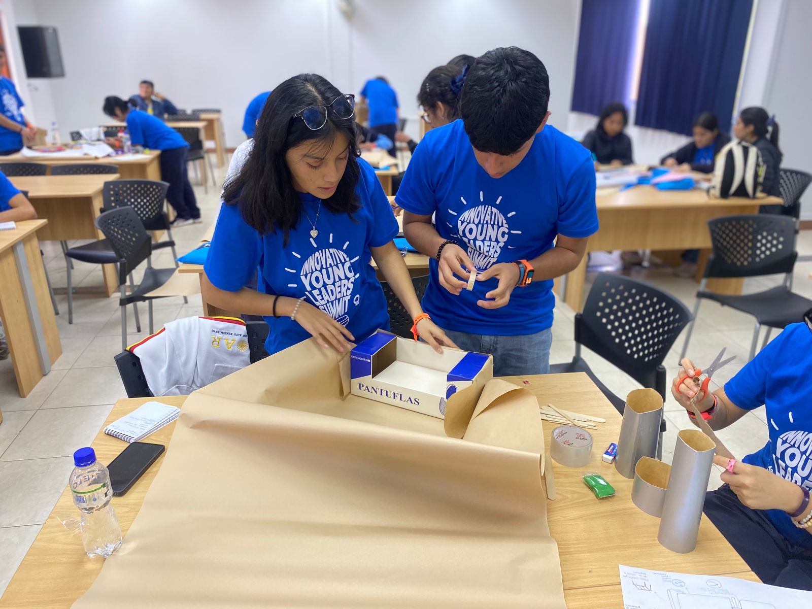 El futuro es ahora: Jóvenes peruanos crean soluciones innovadoras para los desafíos del país