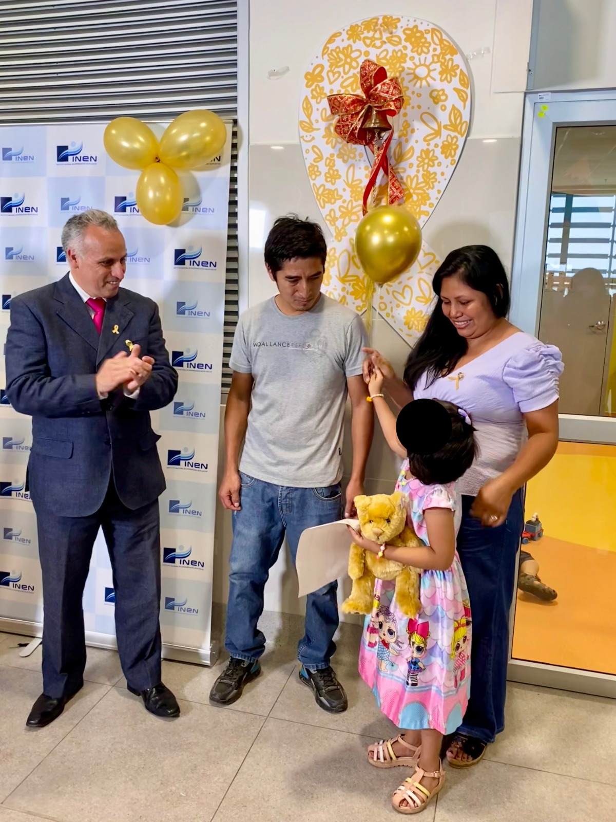 La Asociación de Voluntarias por los Niños con Cáncer – Magia, realizó una importante donación de equipos valorizados en más de $62 mil dólares al Instituto Nacional de Enfermedades Neoplásicas (INEN)